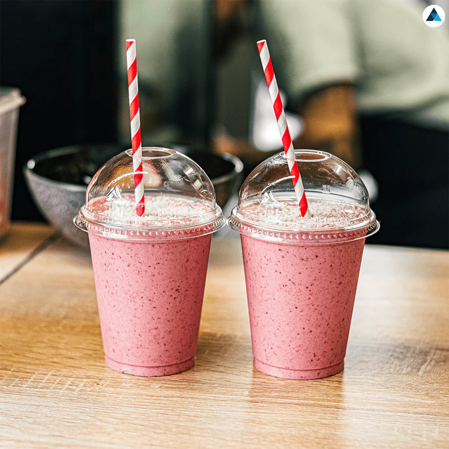 12oz Strong Smoothie Cups with Dome Lids 345ml