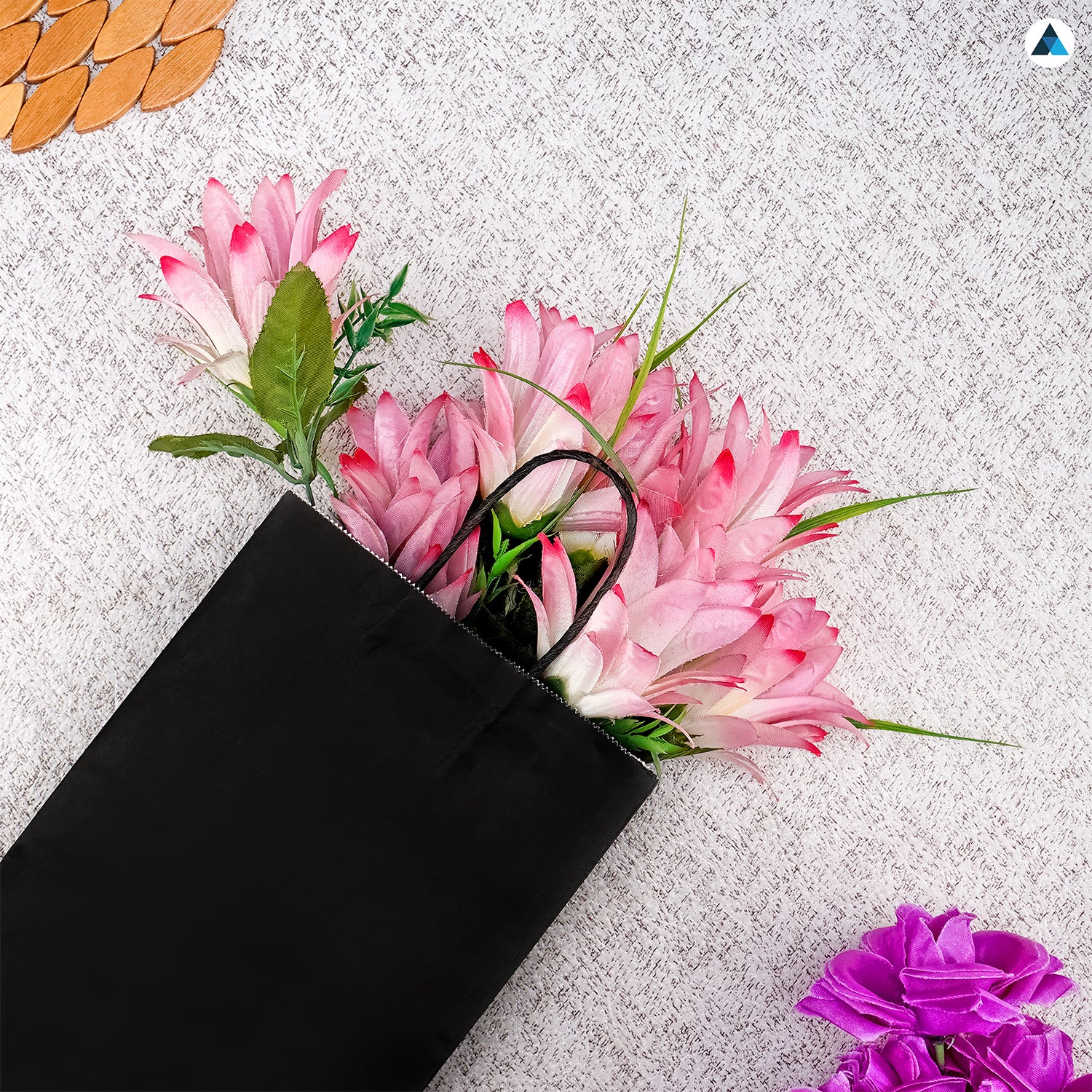 Small Paper Gift Bags with Strong Twist Handle Party Bags 18x9x22cm